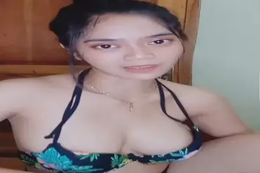 Sasa Jilbab Pamer Payudara Tumpah poster